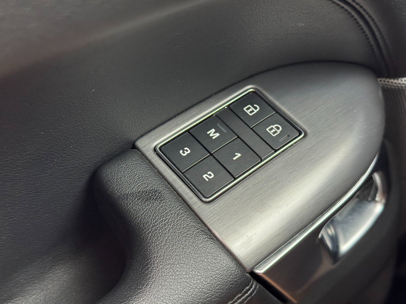 2022 Land Rover Range Rover Sport SE