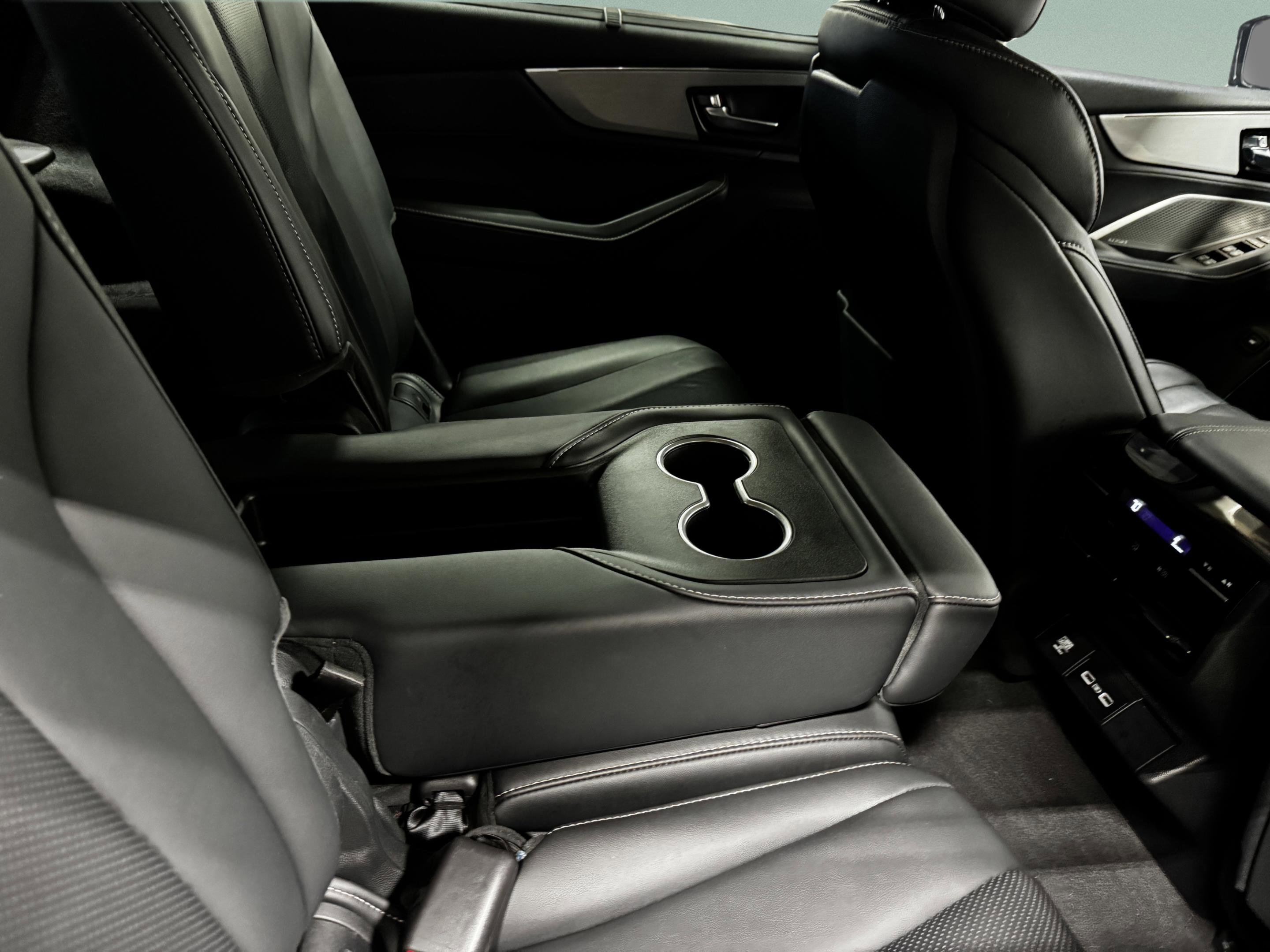 2023 Acura MDX FWD w/ Technology Package