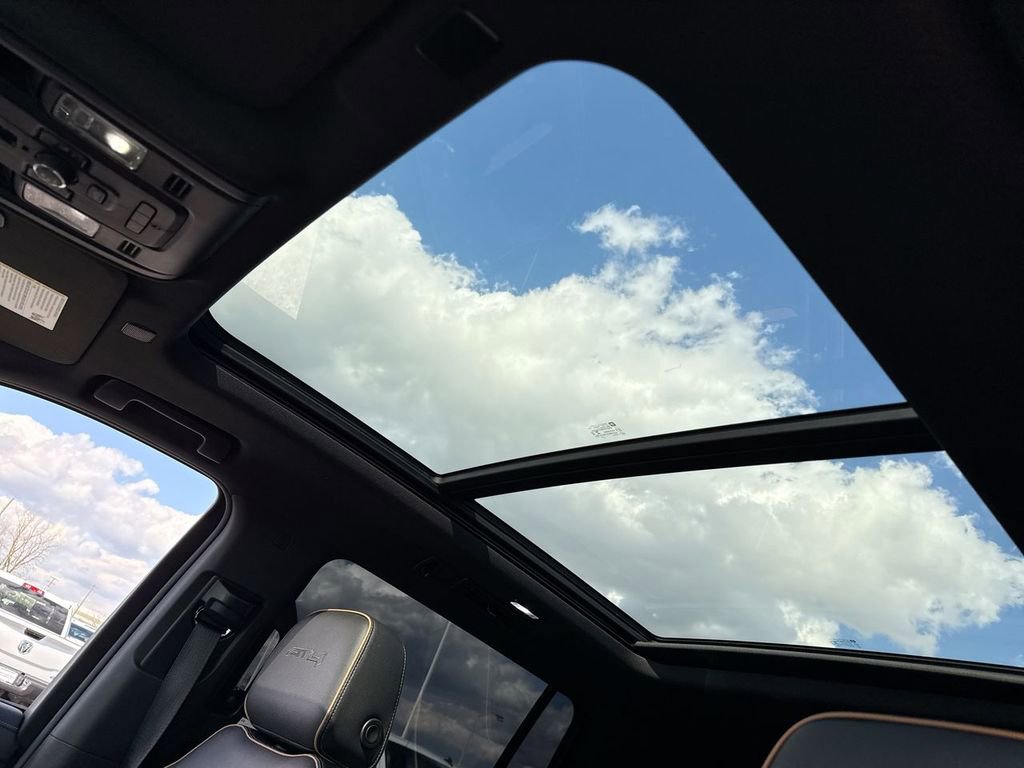 2022 GMC Yukon XL AT4