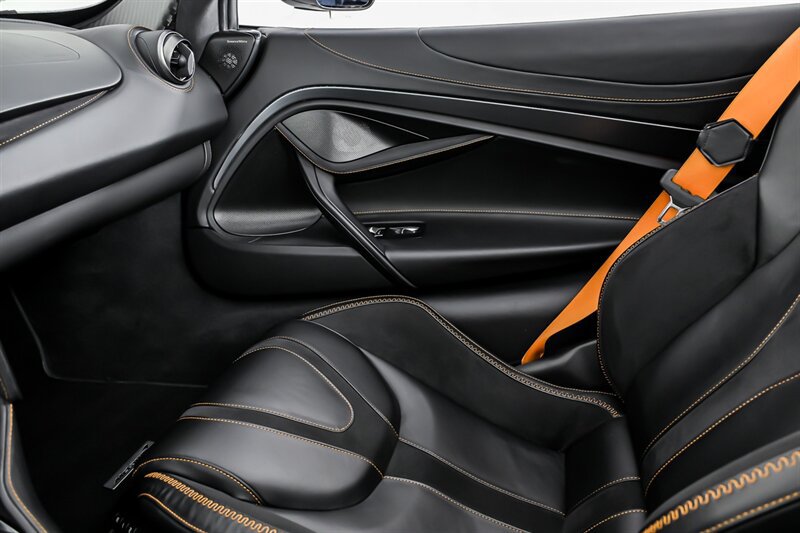 Used 2025 McLaren 750S Spider photo 36
