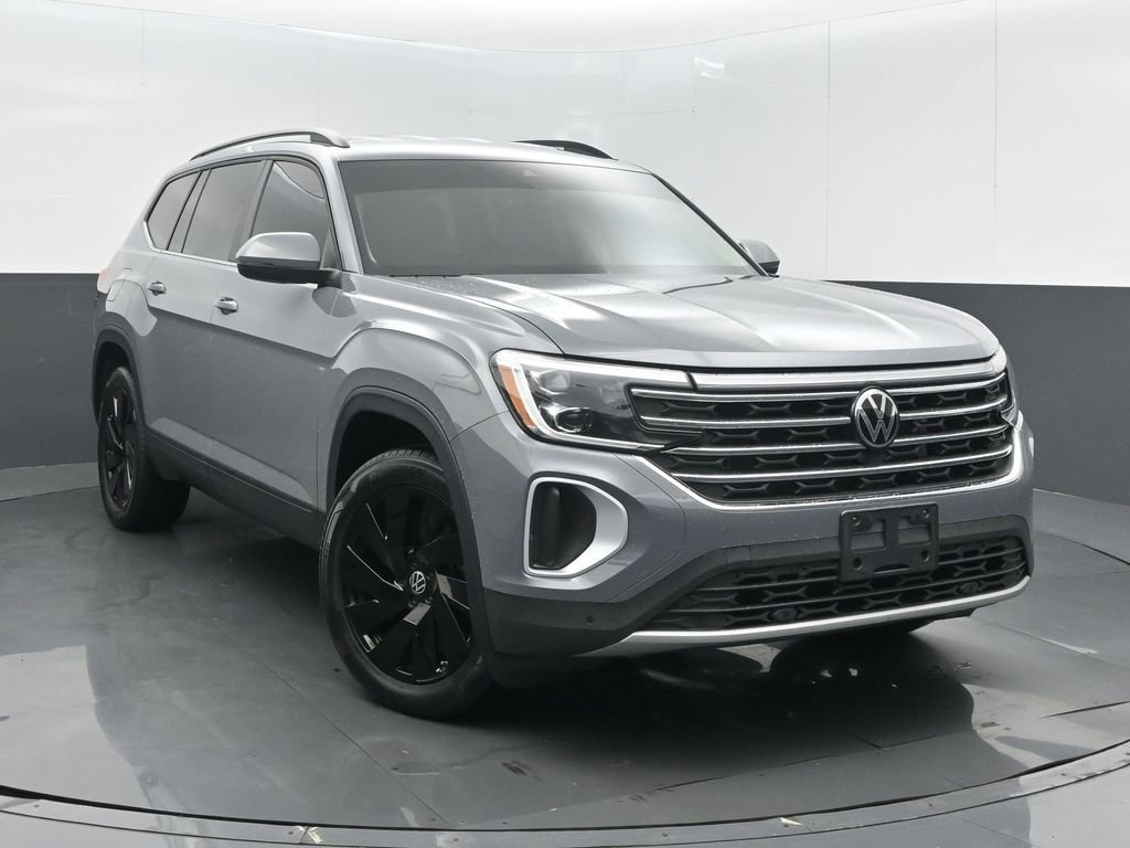 2025 Volkswagen Atlas SE