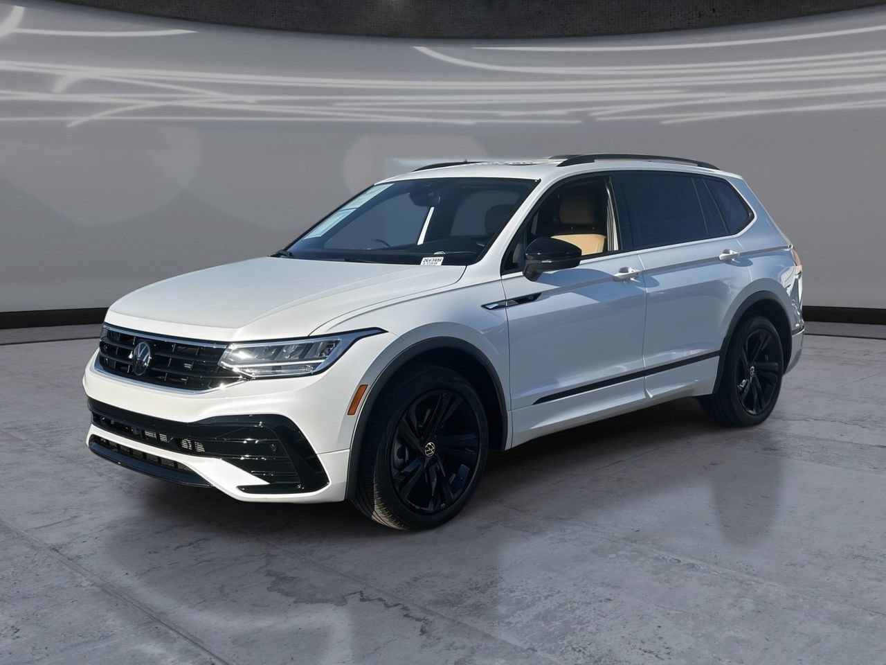 Used 2024 Volkswagen Tiguan SE R-Line