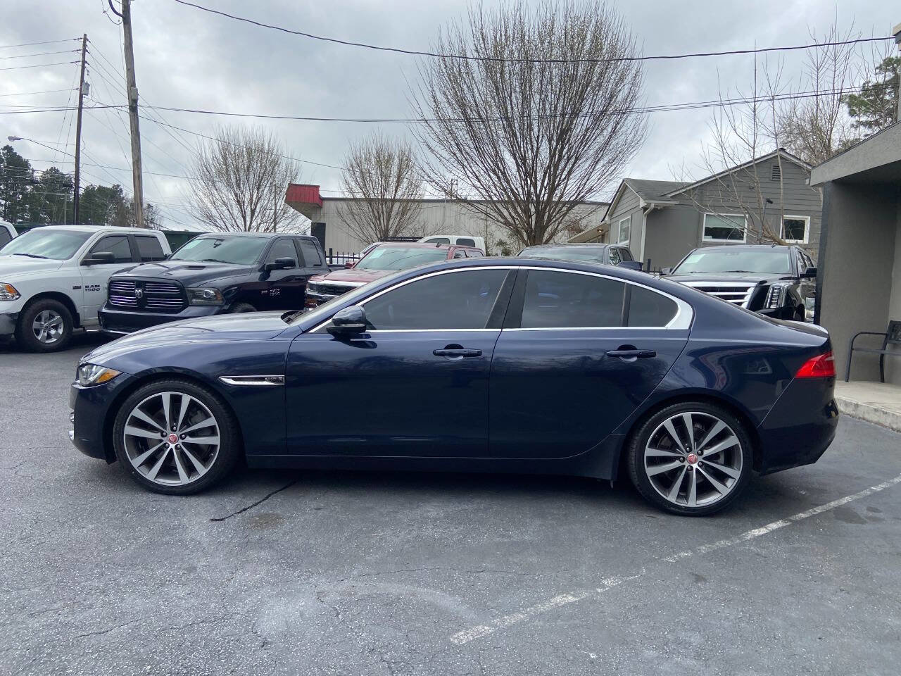 2017 Jaguar XE Prestige