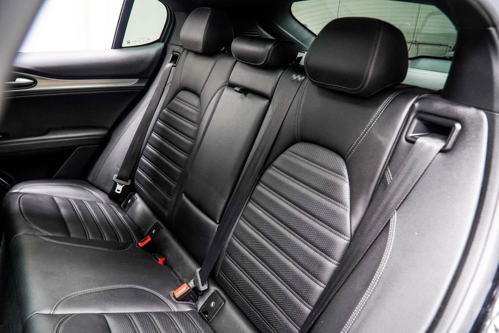 2023 Alfa Romeo Stelvio Veloce