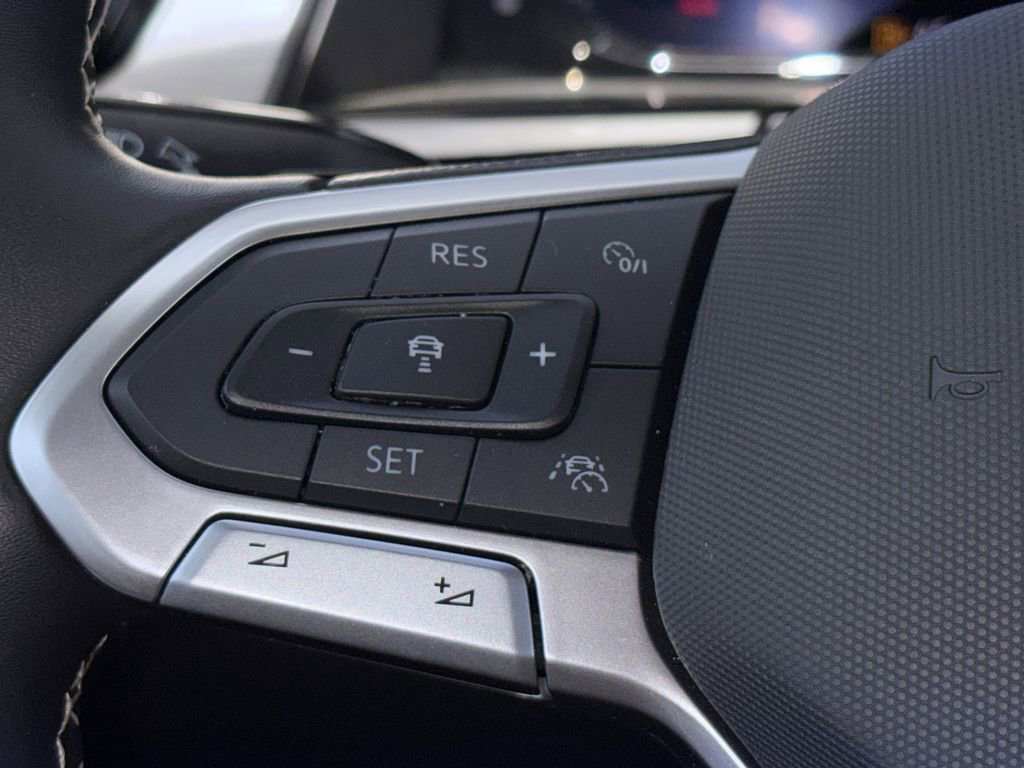 2024 Volkswagen Atlas Cross Sport SE