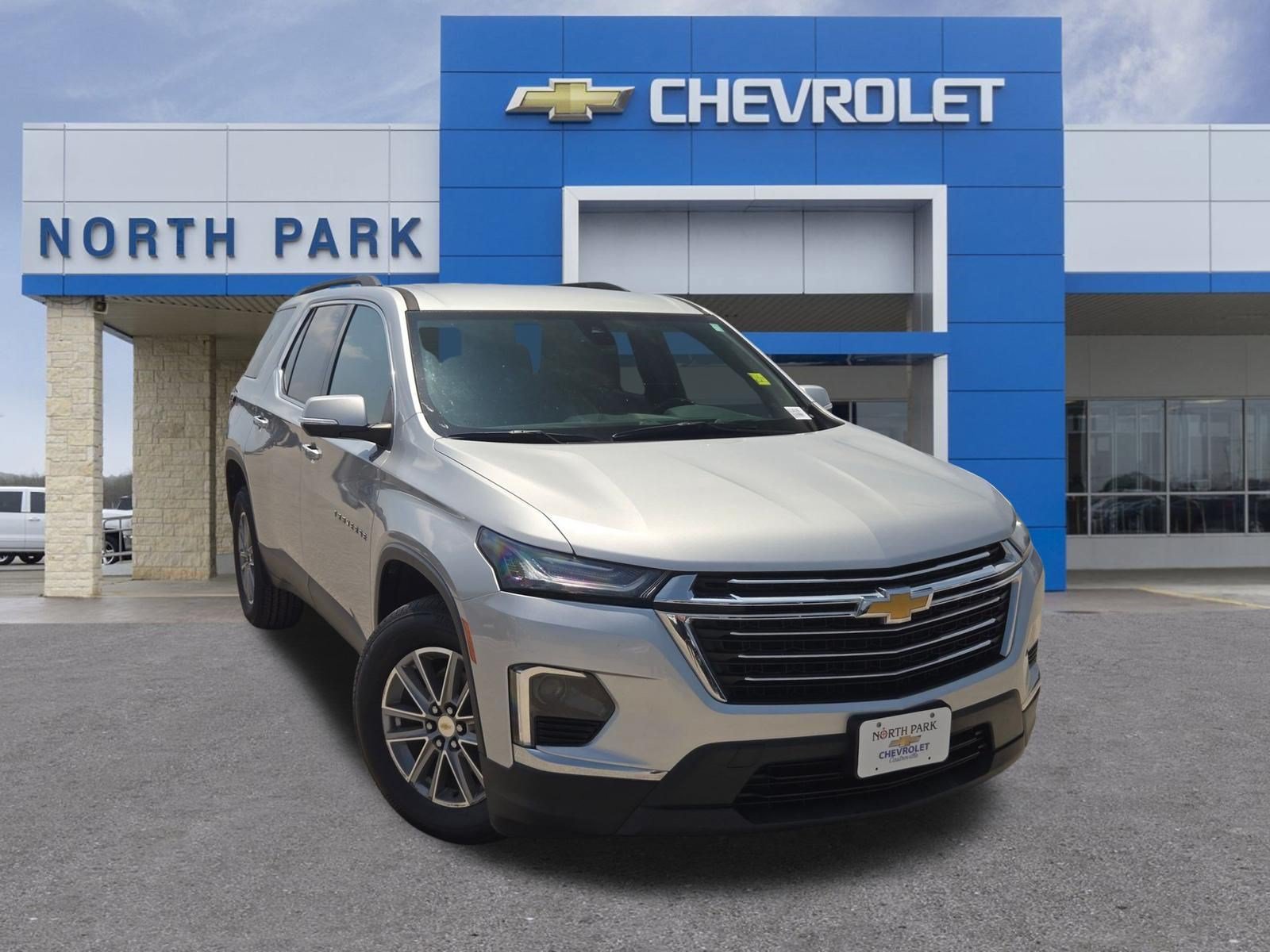 Used 2022 Chevrolet Traverse LT