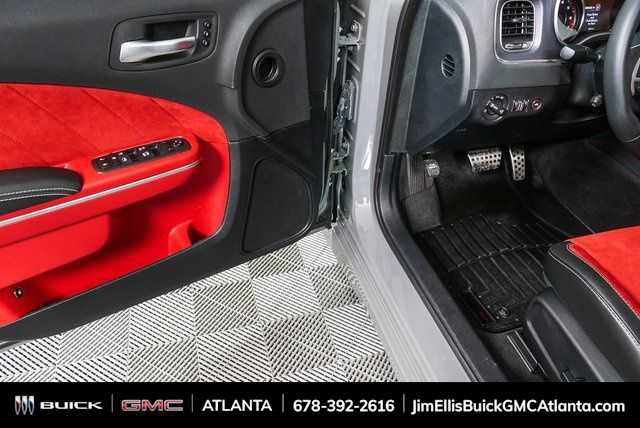 2018 Dodge Charger SRT