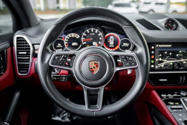 2023 Porsche Cayenne Platinum Edition