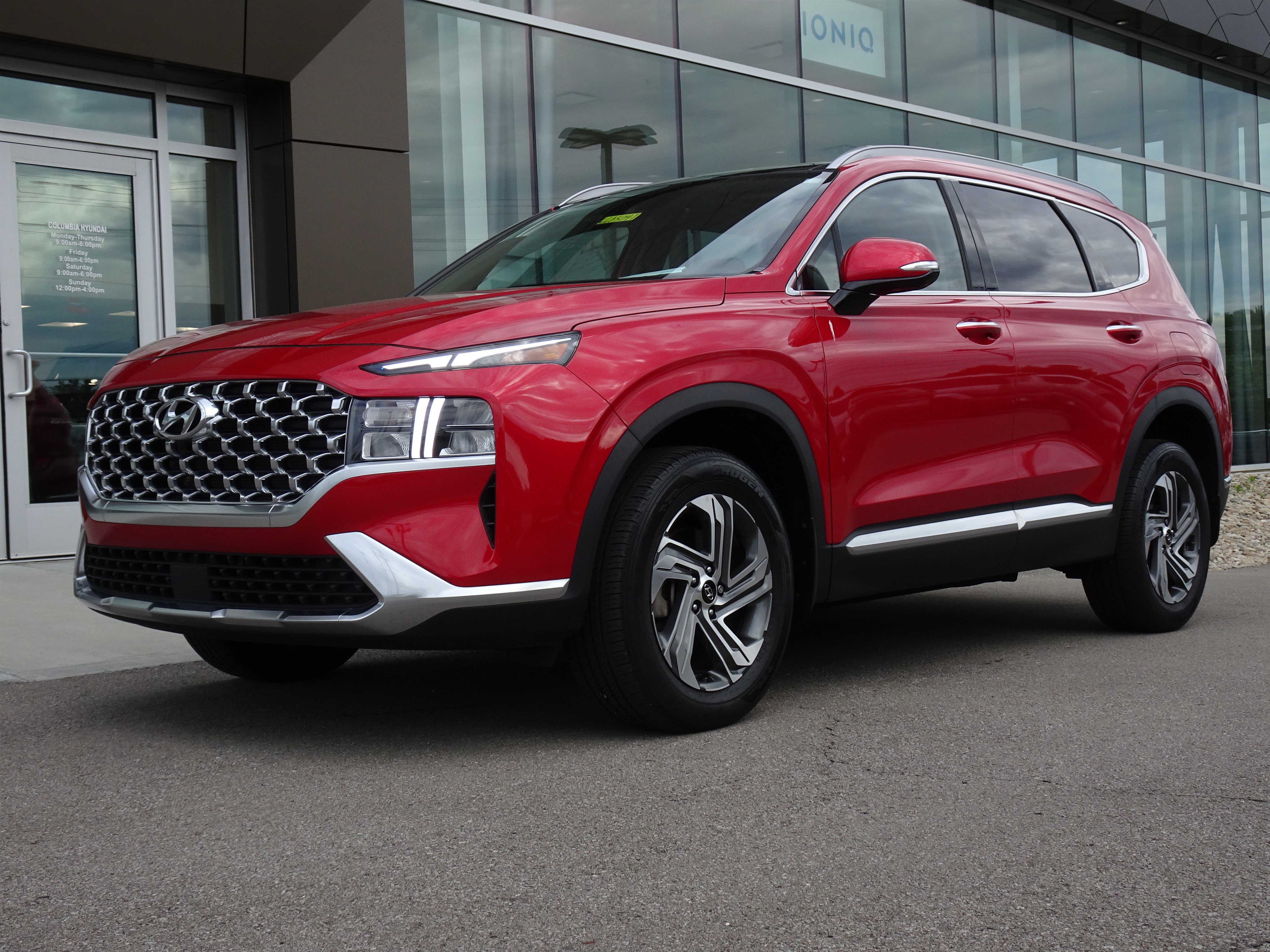 Used 2023 Hyundai Santa Fe SEL w/ Premium Package