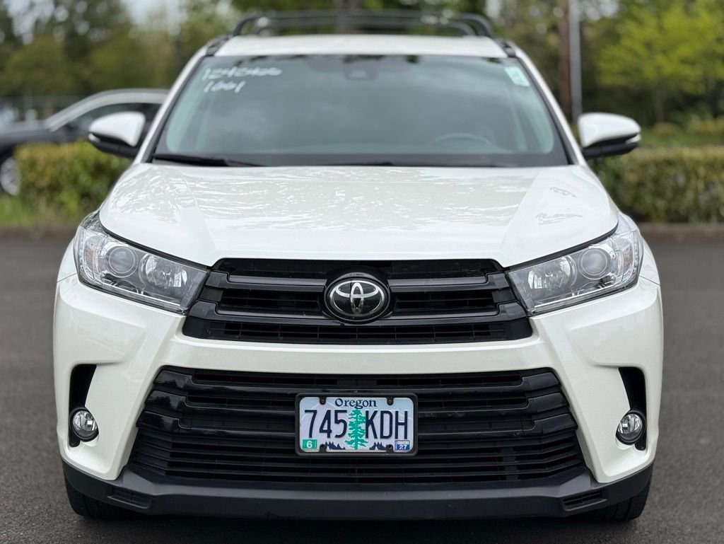 2017 Toyota Highlander SE