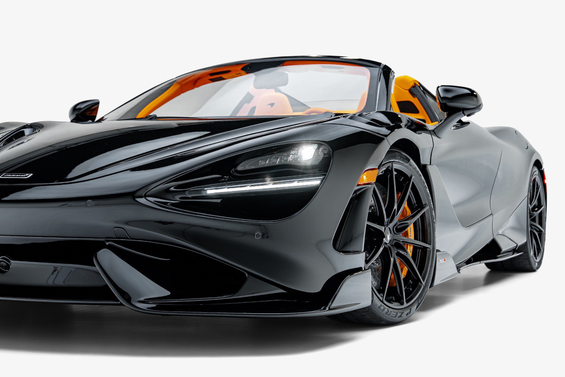 Used 2022 McLaren 765LT photo 27