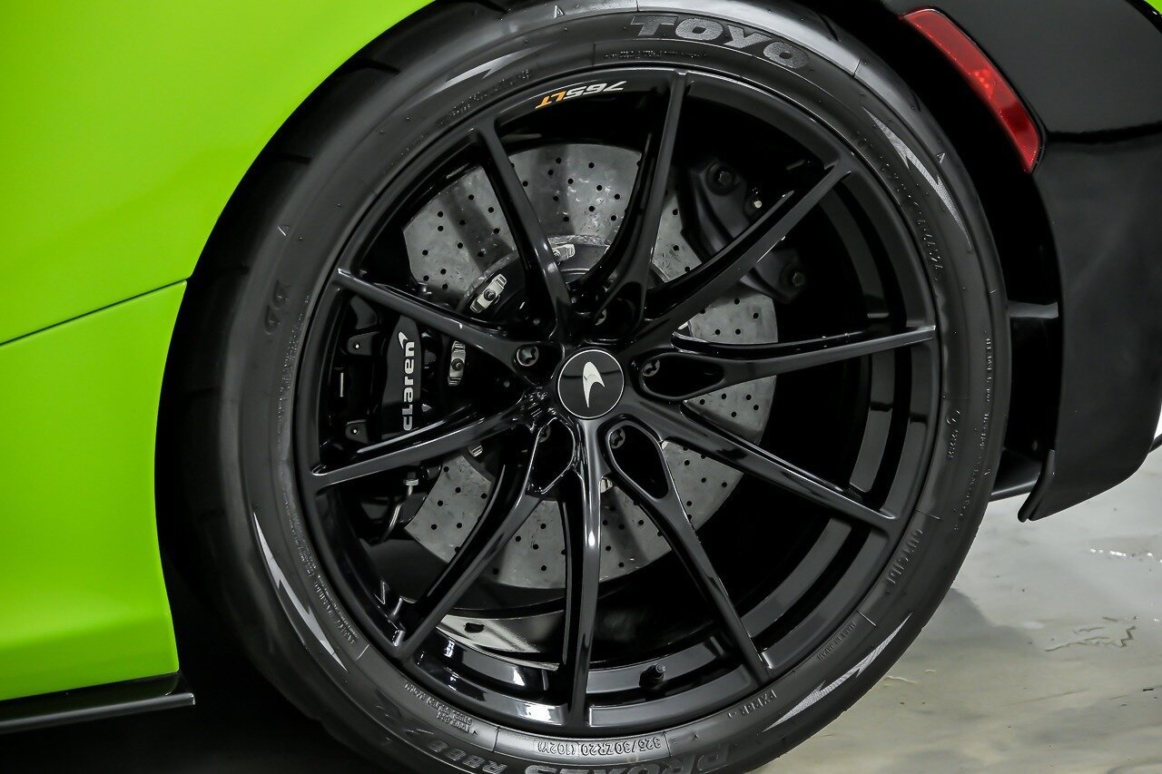 Used 2021 McLaren 765LT photo 19