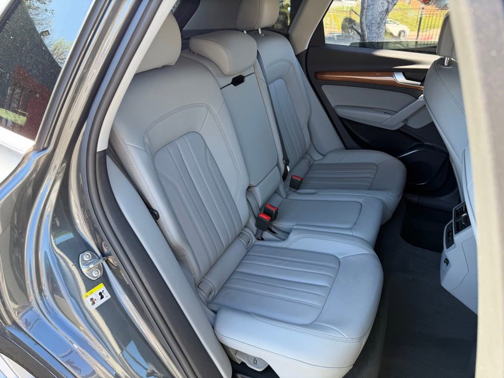 2022 Audi Q5 2.0T Premium