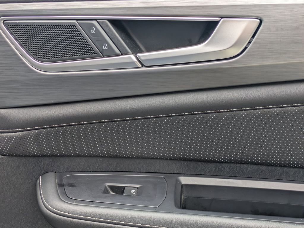 2025 Volkswagen Atlas Cross Sport SE