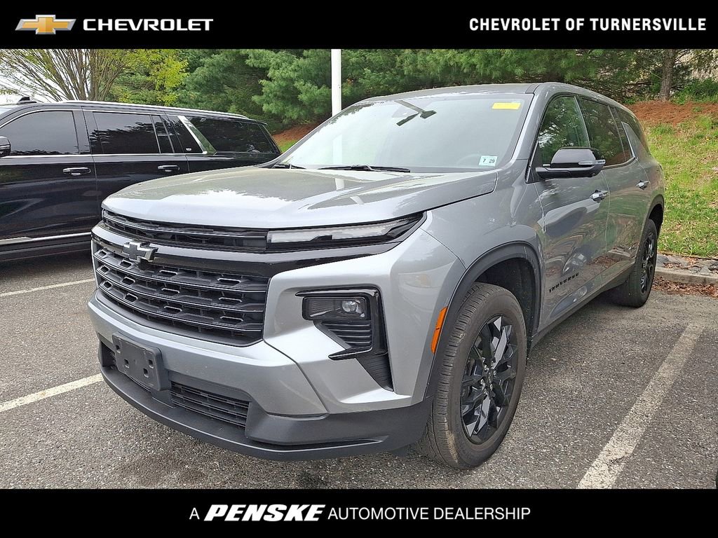 Used 2024 Chevrolet Traverse LS w/ Midnight/Sport Edition