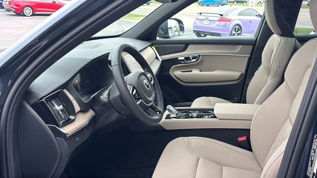 2026 Volvo Xc90 B6 Plus