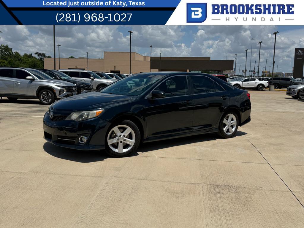 Used 2014 Toyota Camry SE