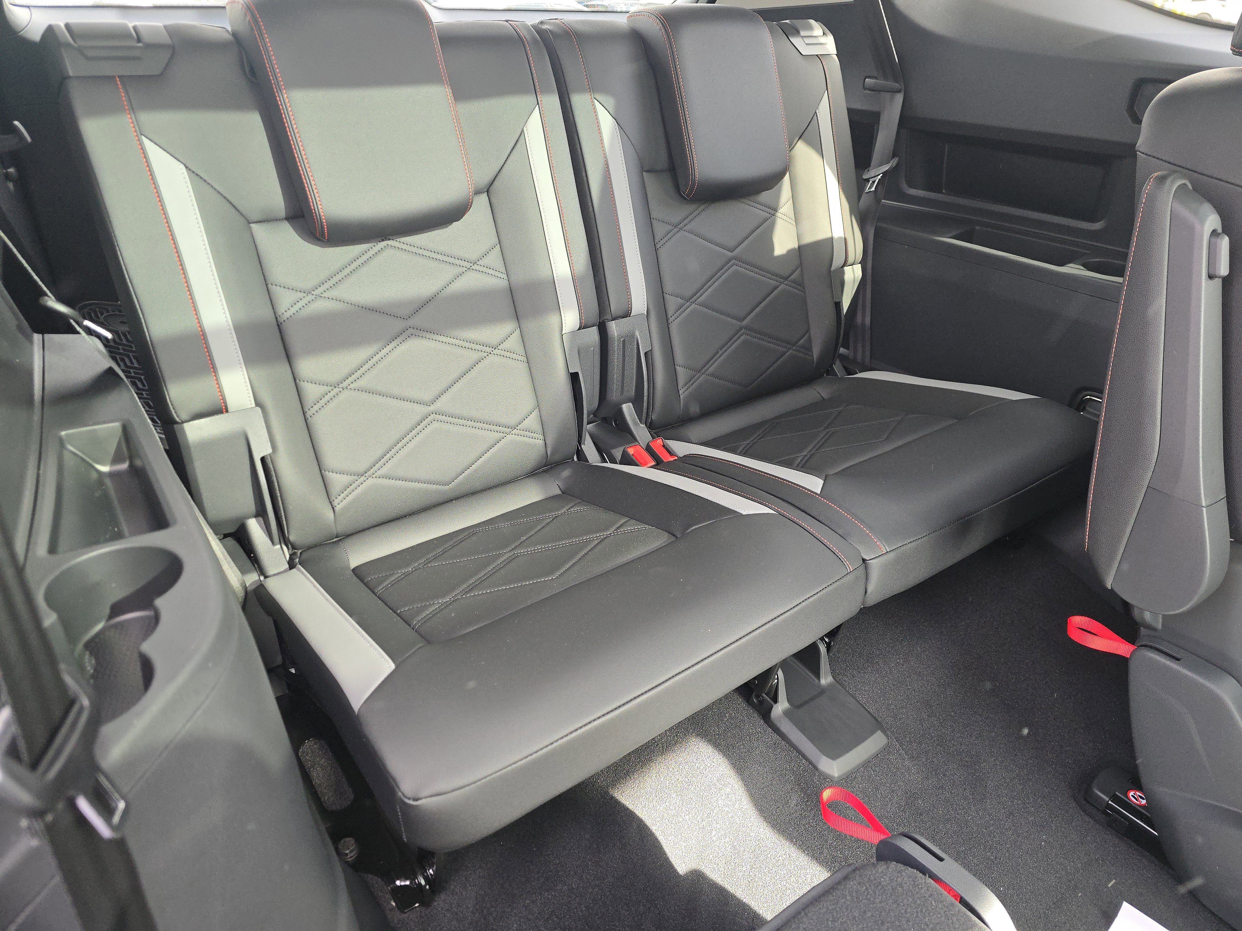 2026 Volkswagen Atlas Peak Edition