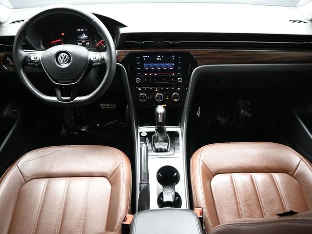 2022 Volkswagen Passat 2.0T