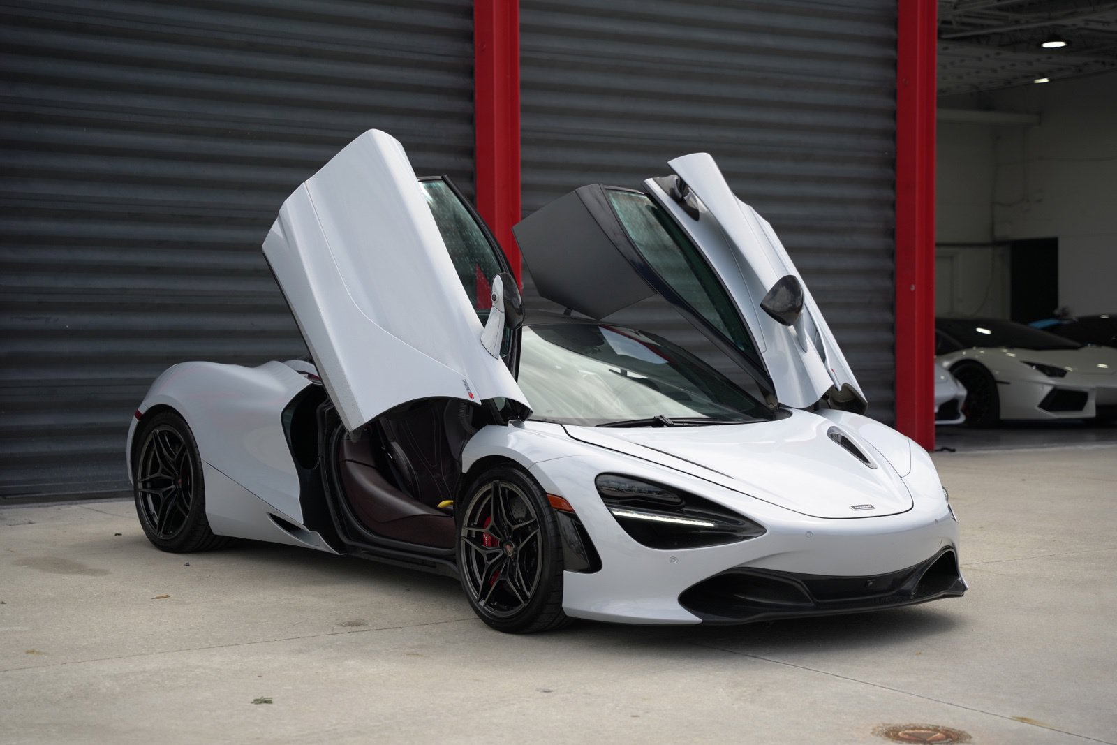 Used 2018 McLaren 720S 3