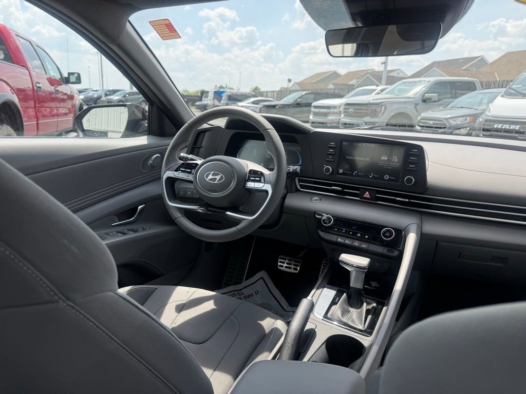 2025 Hyundai Elantra Sport