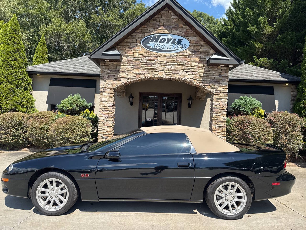 Used 2002 Chevrolet Camaro Z28 w/ SS Performance/Appearance Pkg