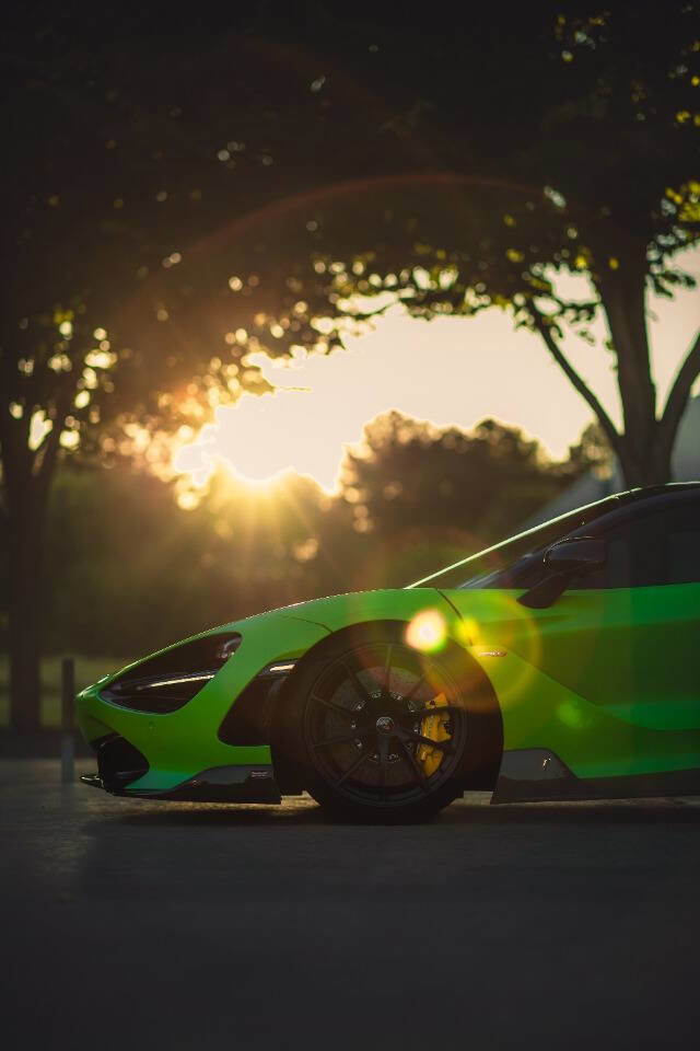 Used 2018 McLaren 720S Performance photo 12