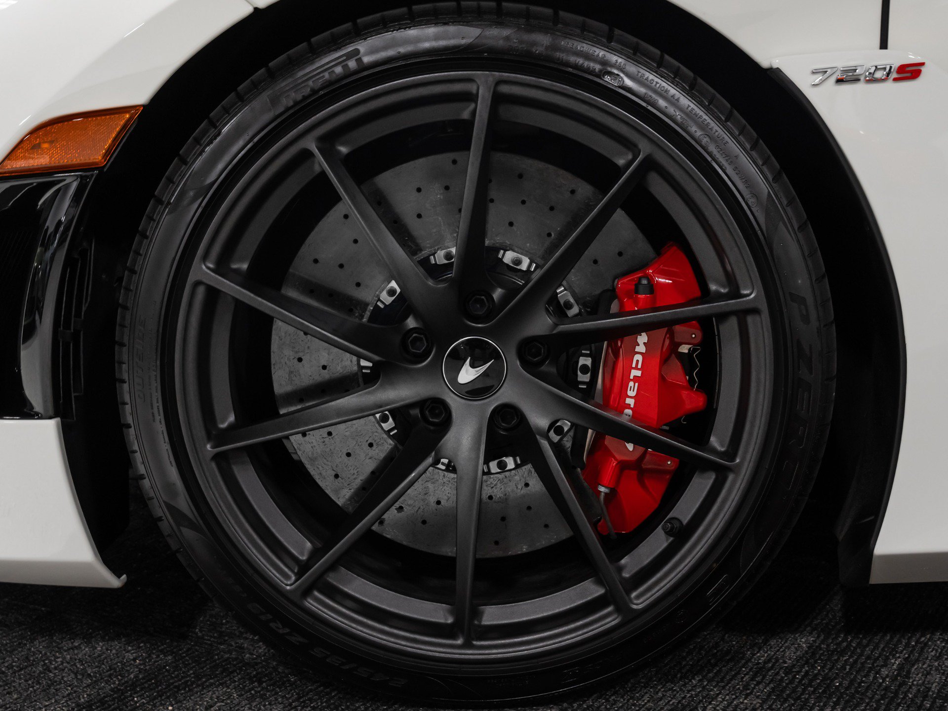 Used 2021 McLaren 720S Performance photo 41