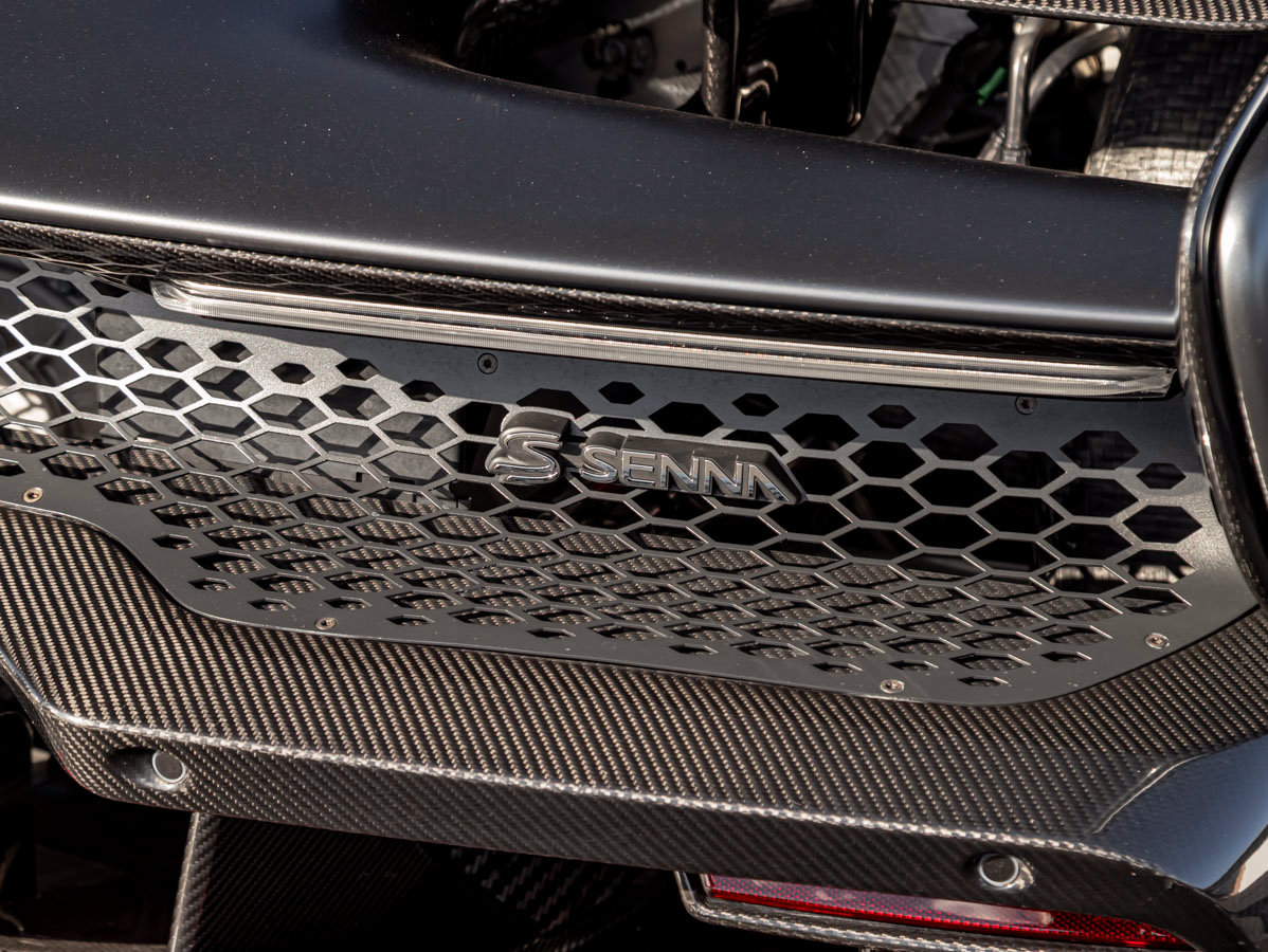 Used 2019 McLaren Senna photo 14