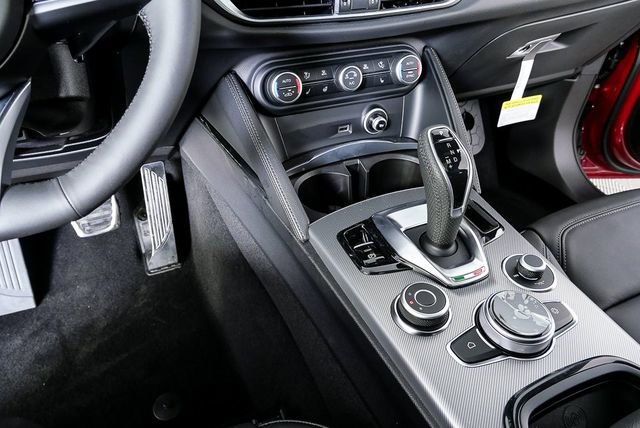 2025 Alfa Romeo Stelvio Sprint