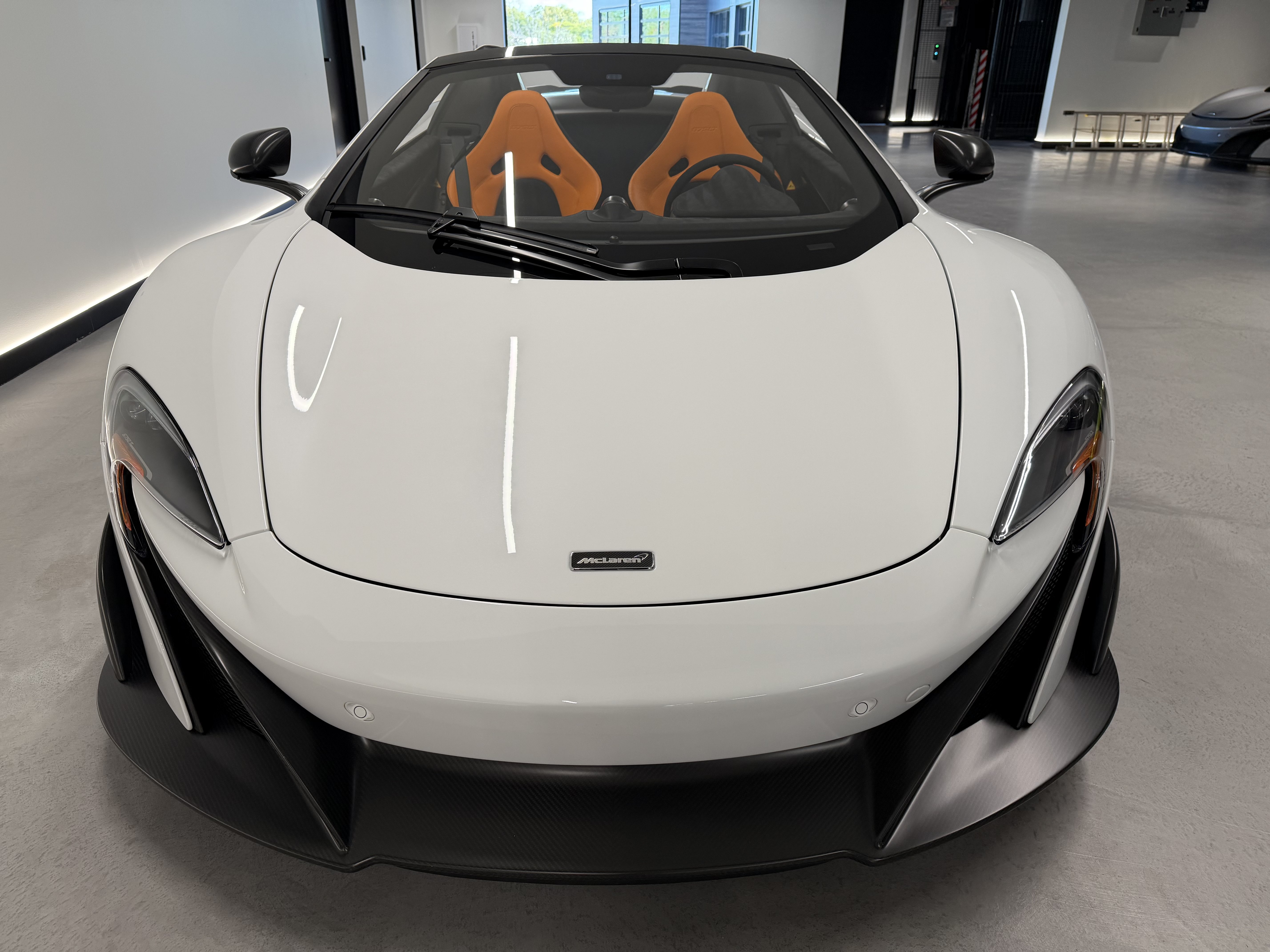 Used 2016 McLaren 675LT Spider photo 13