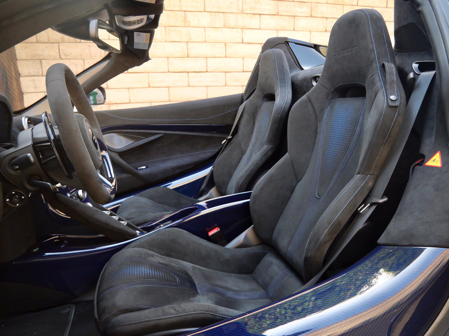 Used 2022 McLaren 765LT photo 17