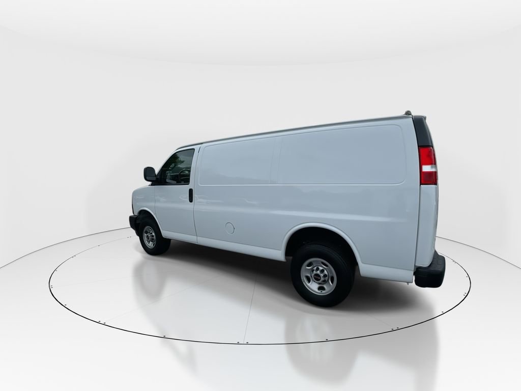 2024 GMC Savana 2500