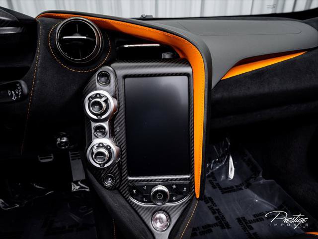 Used 2020 McLaren 720S Performance photo 44