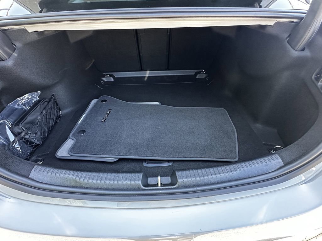 2025 Mercedes-Benz C 300 Sedan