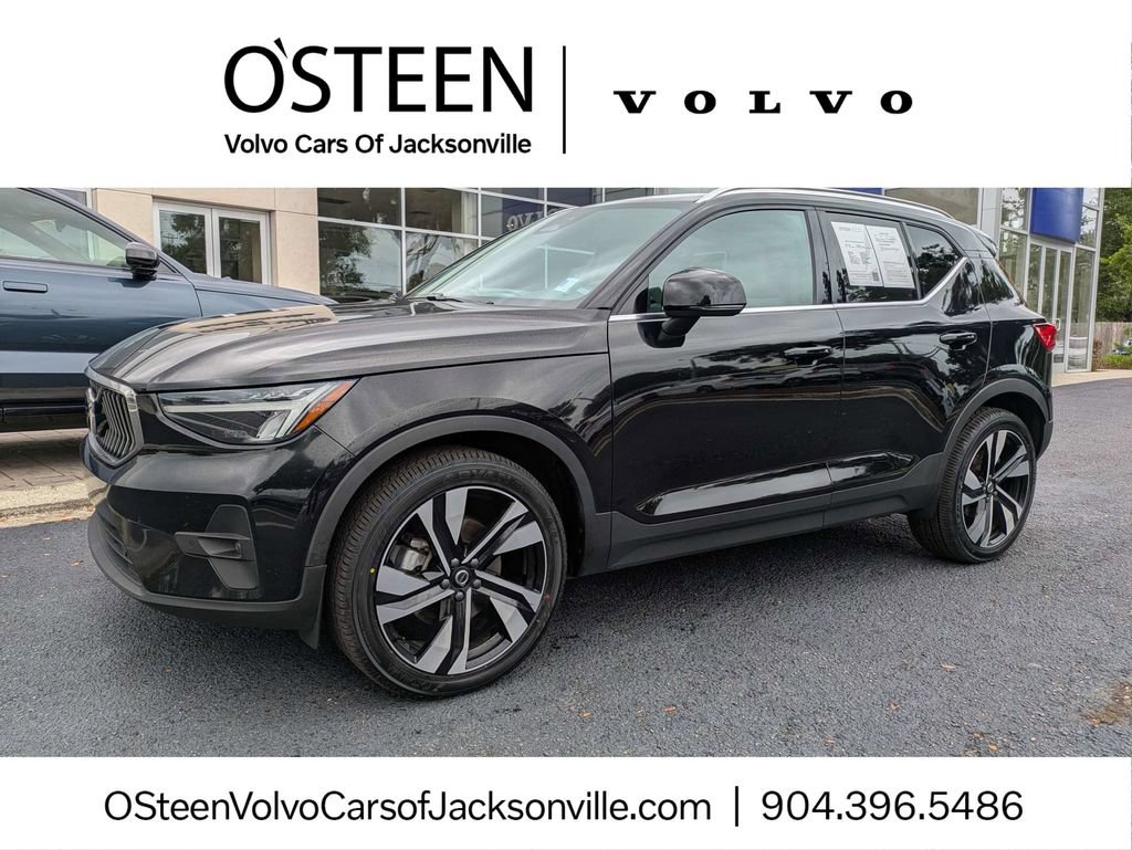 Certified 2023 Volvo XC40 B5 Plus w/ Protection Package Premier