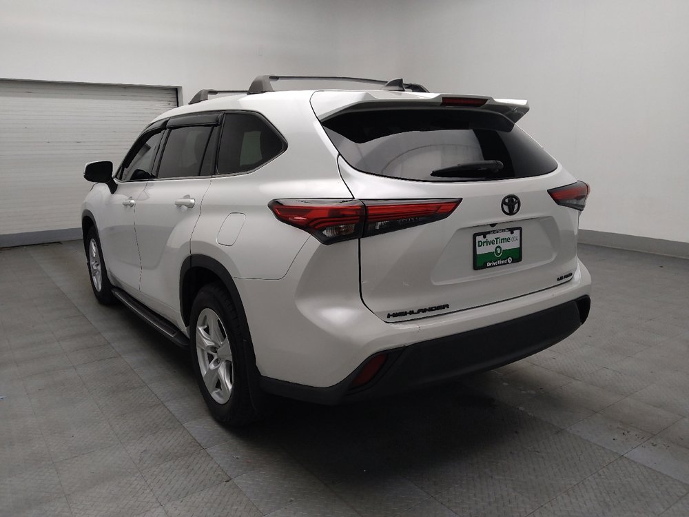 2022 Toyota Highlander LE