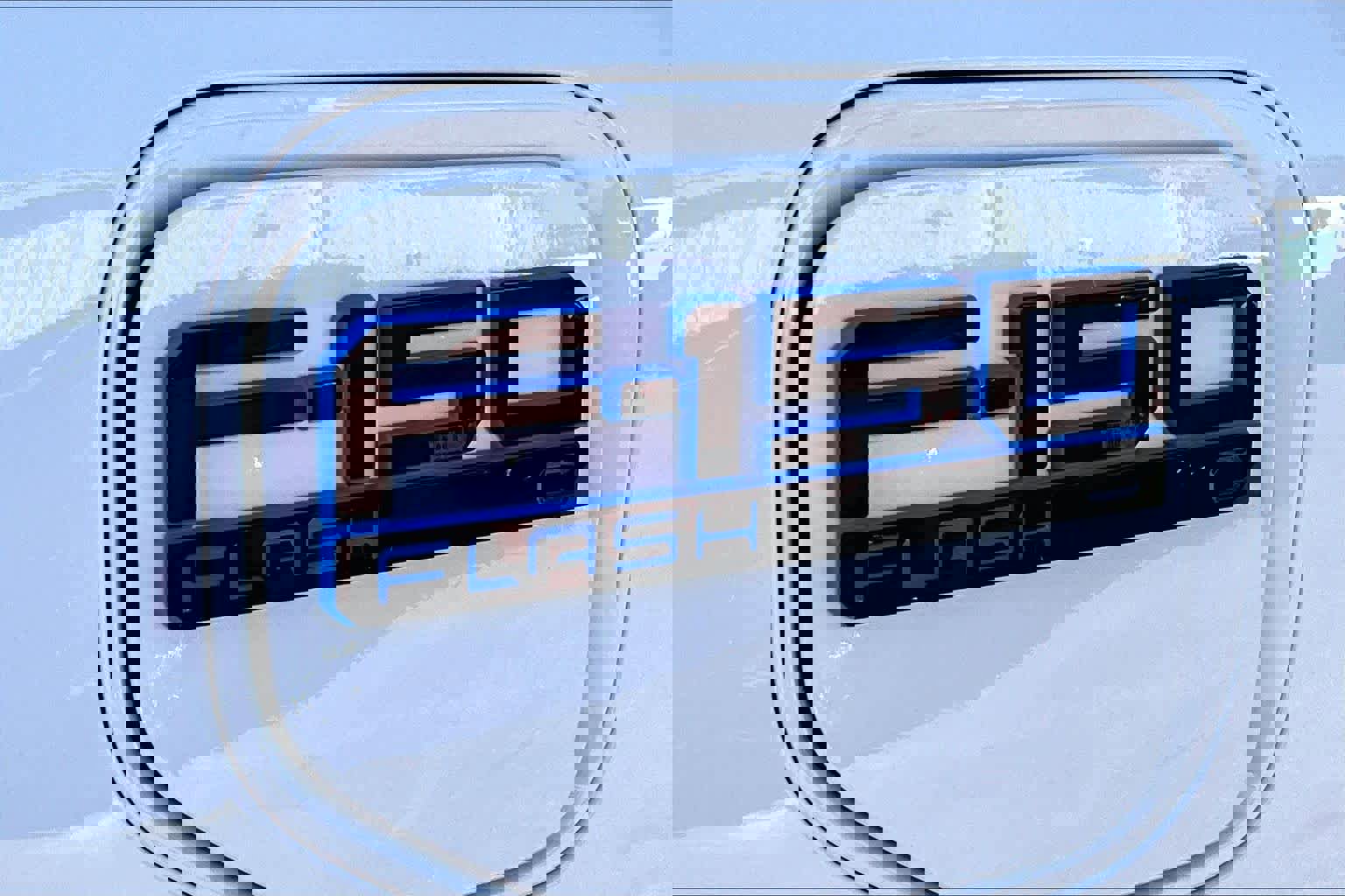 2025 Ford F150 Lightning Flash