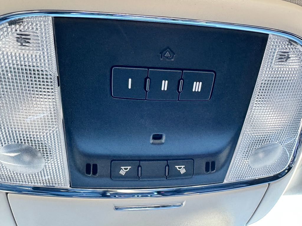 2021 Chrysler 300 Touring L