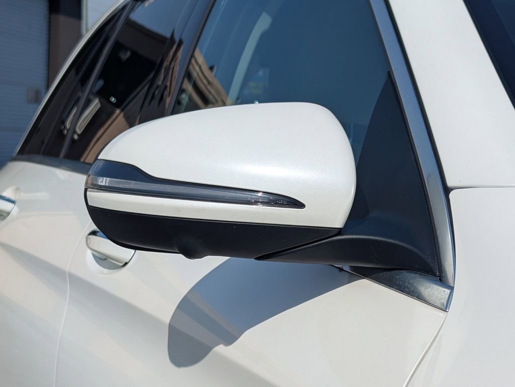 2017 Mercedes-Benz GLC 300