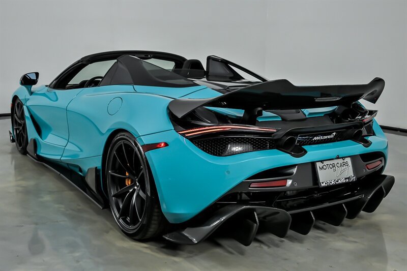 Used 2022 McLaren 720S Performance photo 12