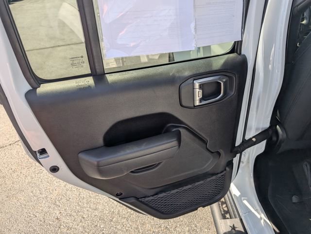 2022 Jeep Gladiator Sport