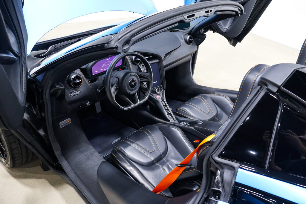Used 2022 McLaren 765LT photo 48