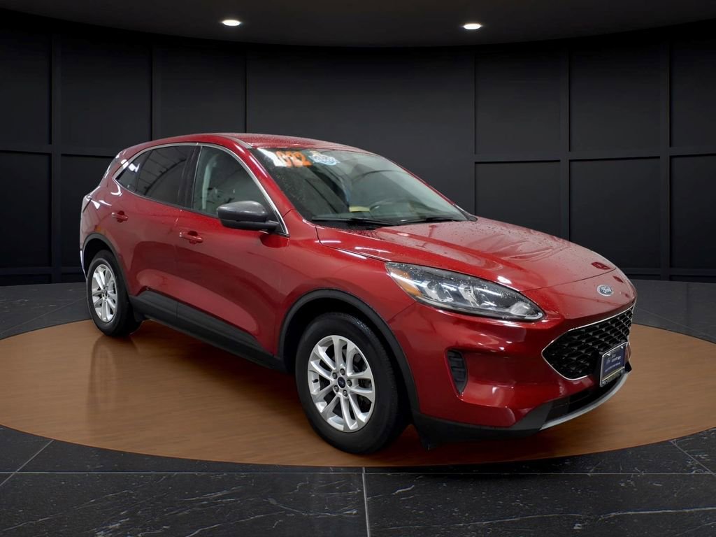 Certified 2022 Ford Escape SE