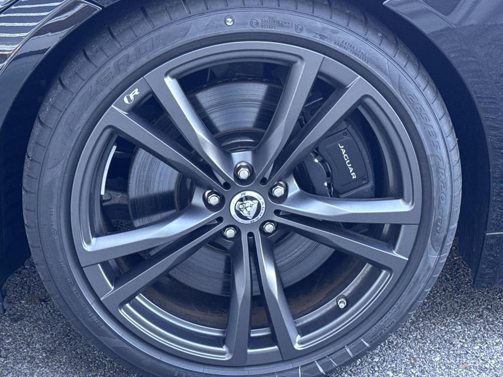 2024 Jaguar F-Type R