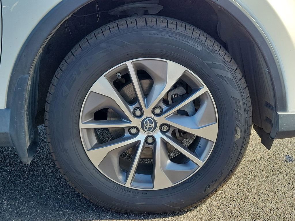 2017 Toyota RAV4 XLE