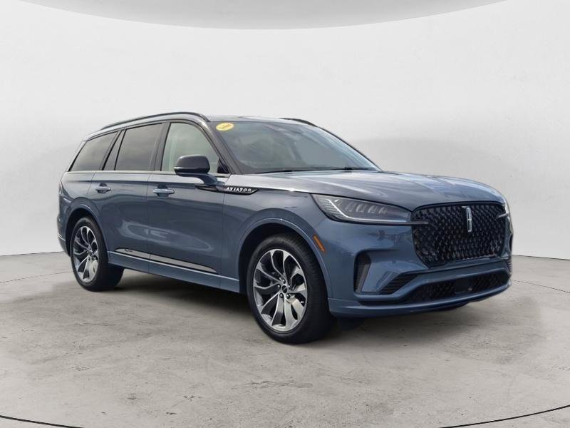Used 2026 Lincoln Aviator 2WD w/ Jet Appearance Package