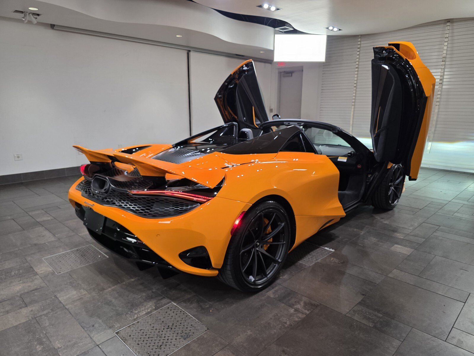 New 2027 McLaren 750S Spider photo 25