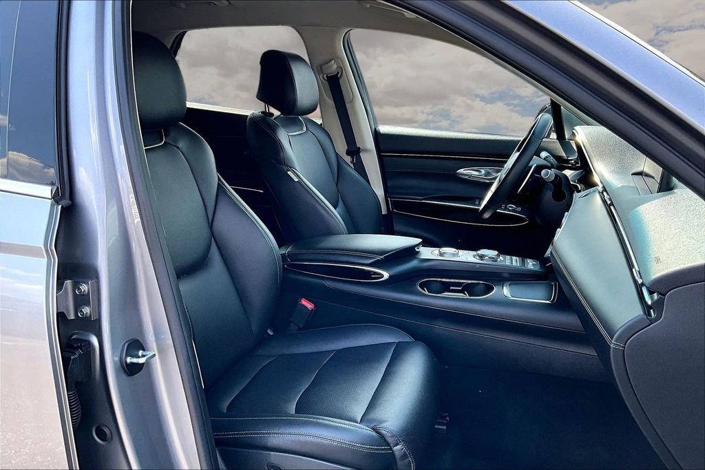 2025 Genesis Gv70 2.5T