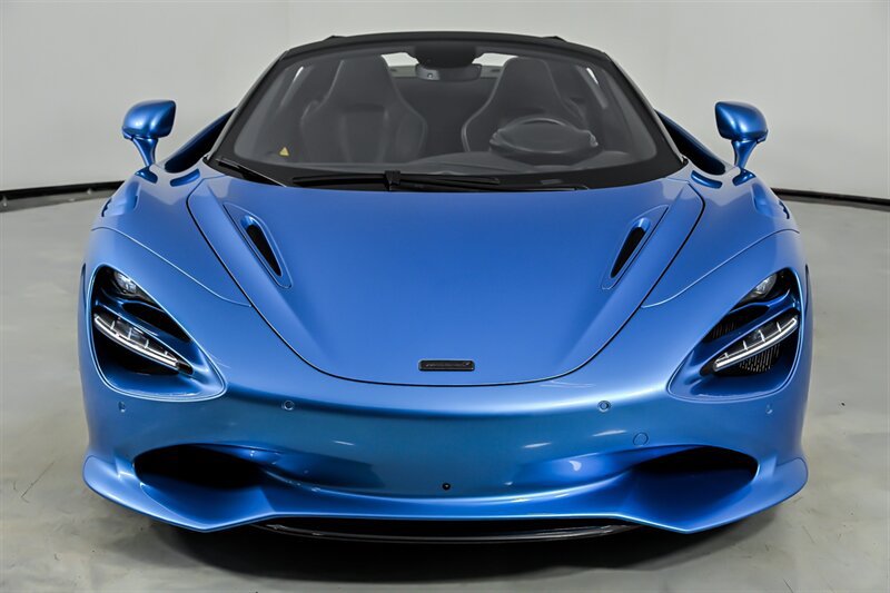 Used 2025 McLaren 750S Spider photo 4